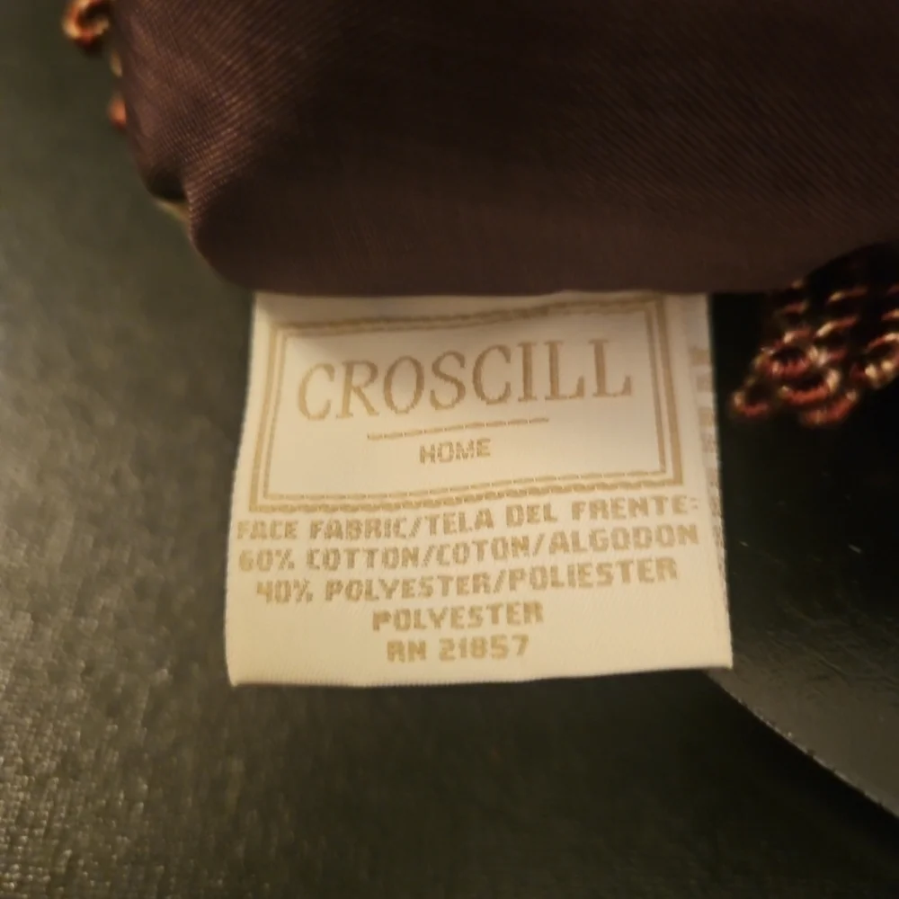 Croscill chambord cassis